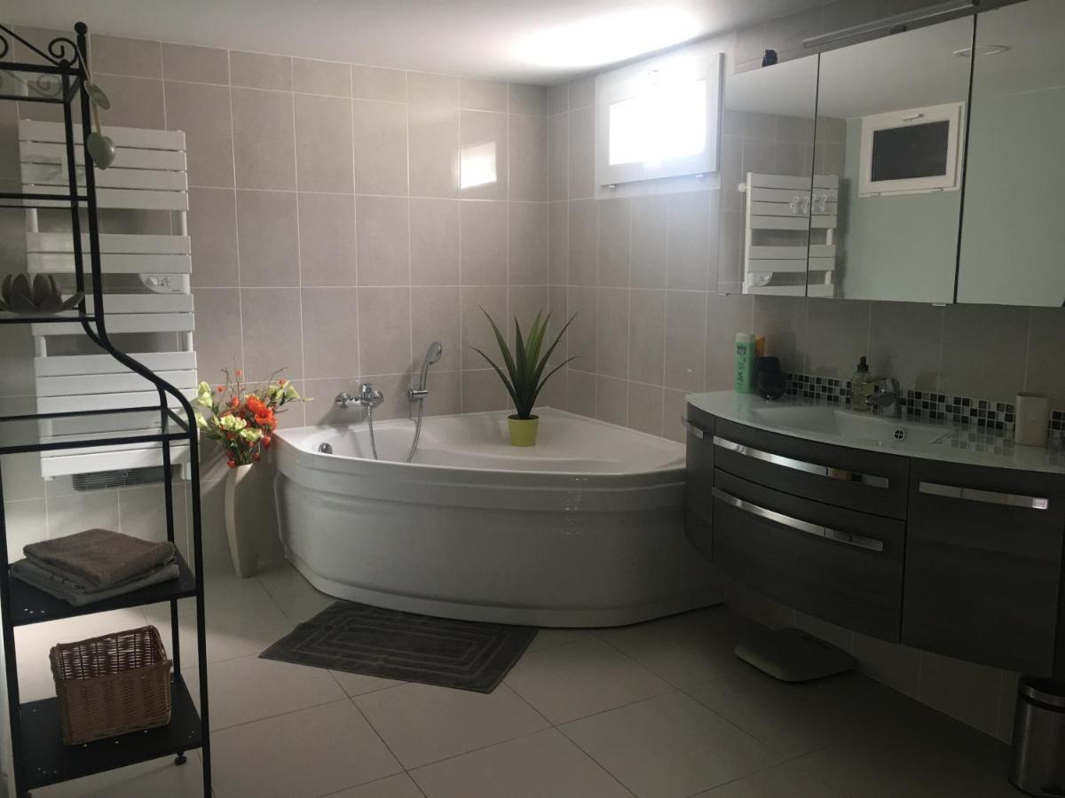 Belgentier Appartement Dans La Colline מראה חיצוני תמונה